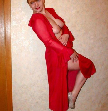 Живу в Москве, и готова подарить тебе незабываемые встречи в столице наших возбуждений. Мои услуги станут твоей порцией наслаждения: классический секс, оральные ласки, массаж, стриптиз, эксперименты и многое другое. Каждое наше свидание будет переплетением страсти и нежности. Заходи, и представь, что в русле наших встреч будет лишь твоё удовлетворение. Мои клиенты всегда остаются довольными и счастливыми, ведь я помогаю им исполнить их самые заветные сексуальные фантазии. Жду тебя для феерического отдыха и незабываемых мгновений в Москве! 🔥💋🌟 9993, 45 лет